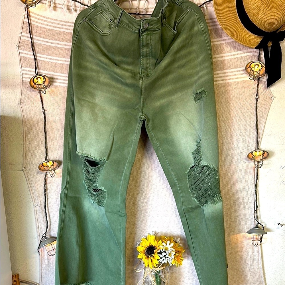 Blakely Olive Green distressed Jeans - Picture 2 of 11